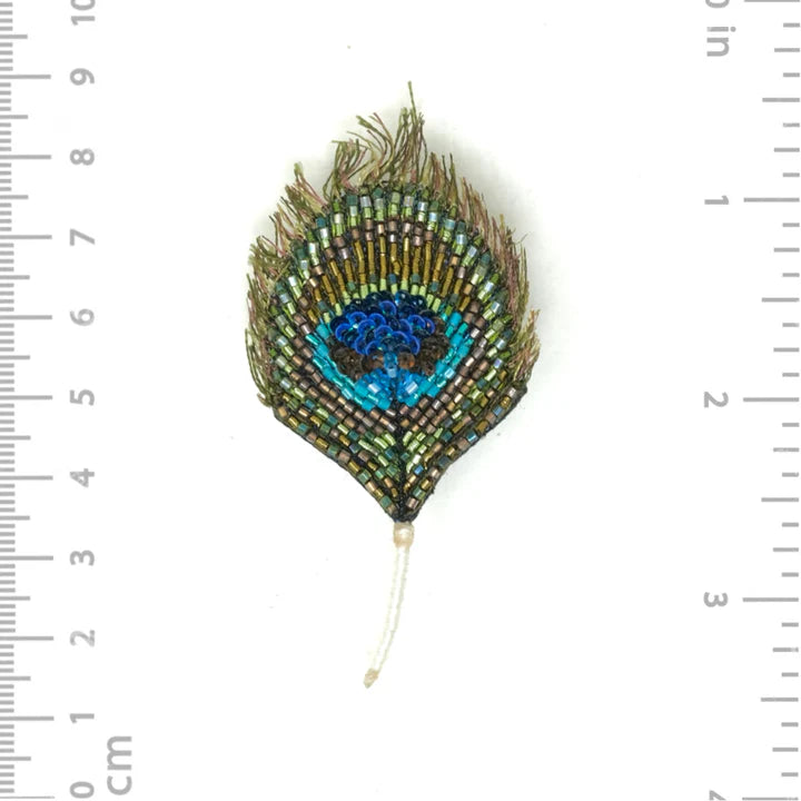 Trovelore Brooch - Luminous Peacock Feather