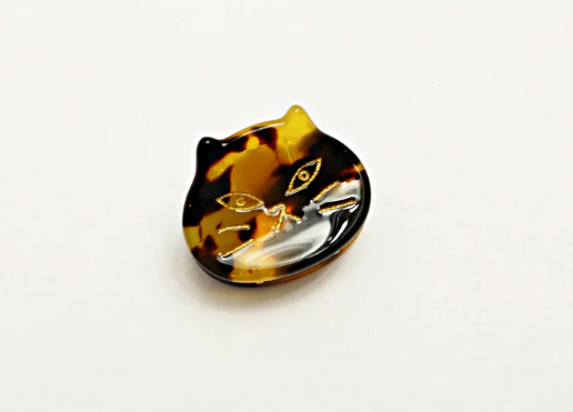 Small Cat Jaws