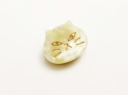 Small Cat Jaws