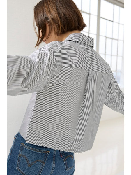 SoldoutNYC - The Cropped Everything Shirt