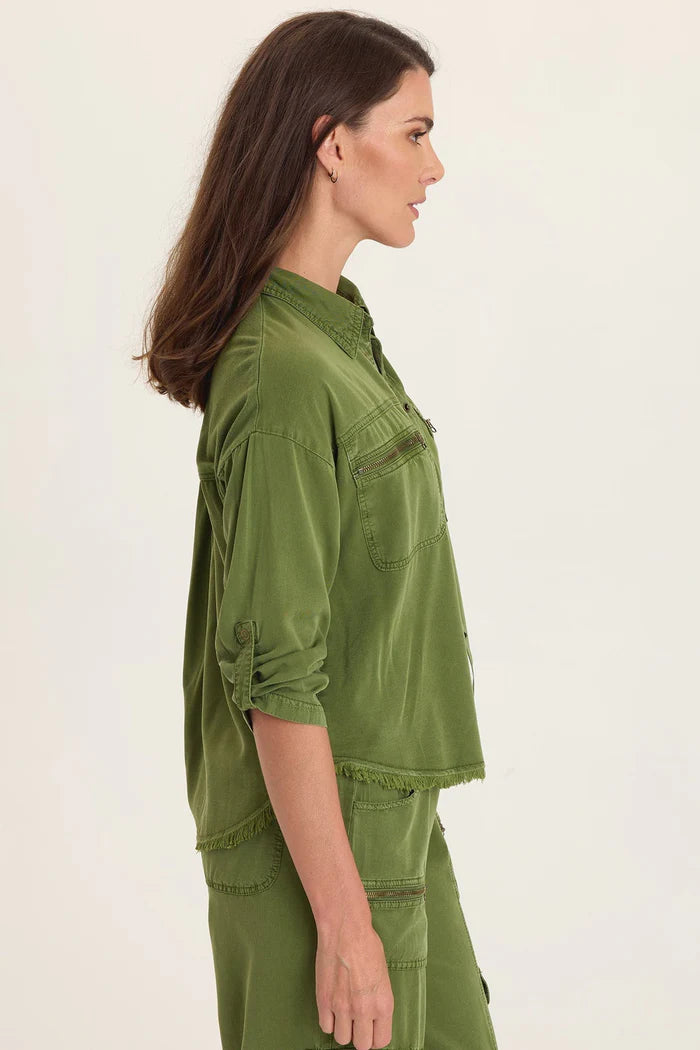 XCVI - Knapp Button Up