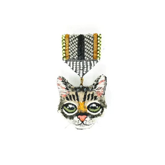 Trovelore Brooch - Cat Honor Medal