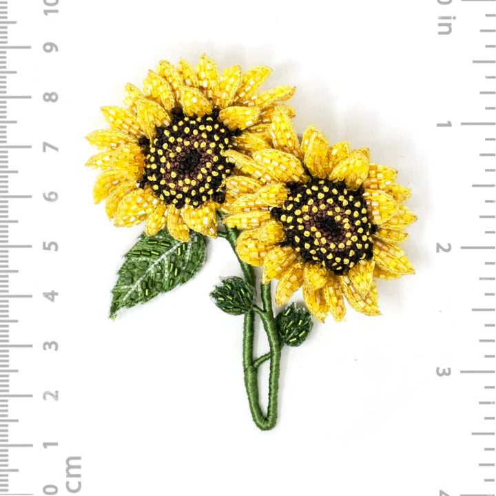 Trovelore Brooch - Dancing Sunflowers