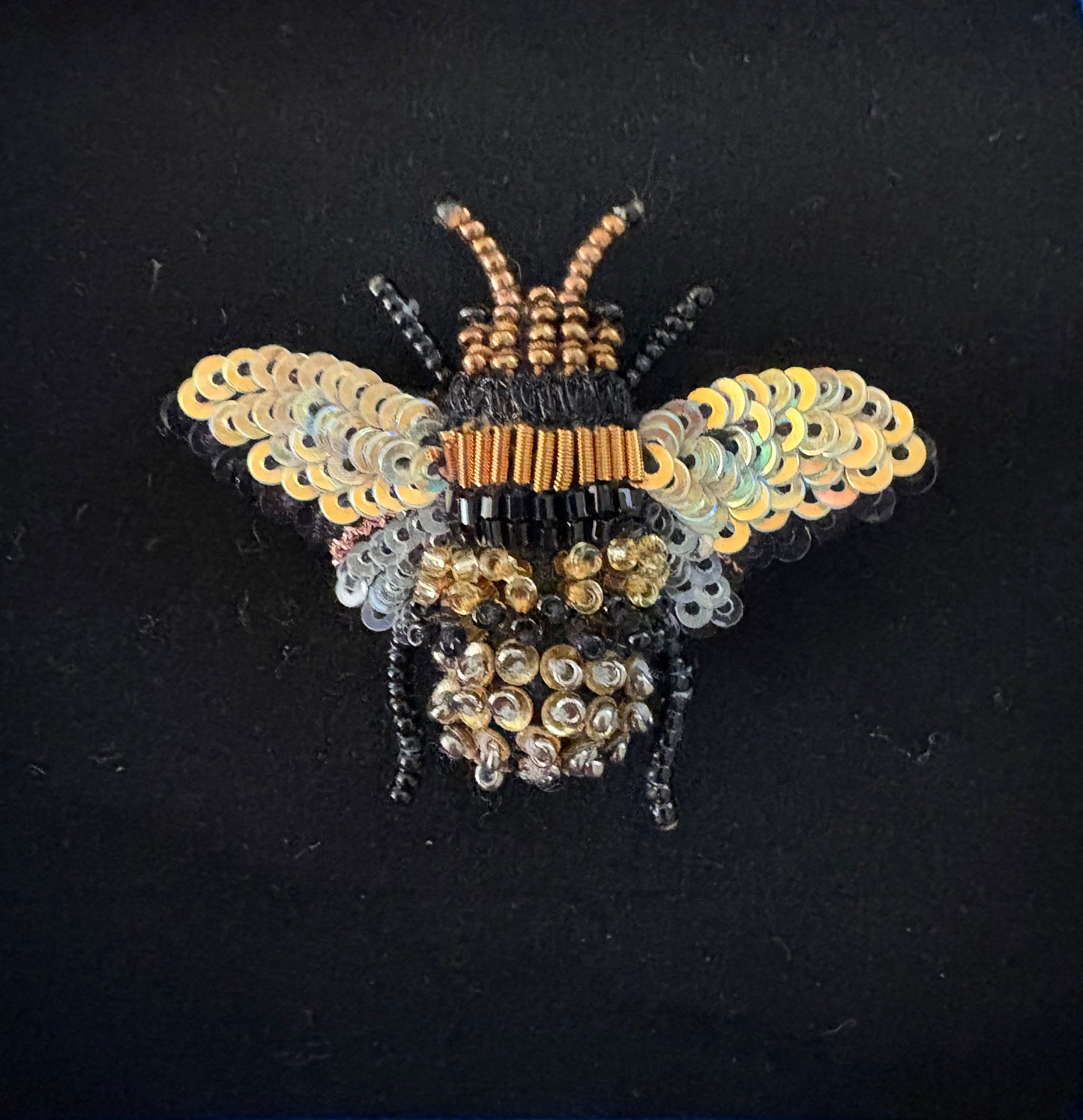 Trovelore Brooch - Honey Bee