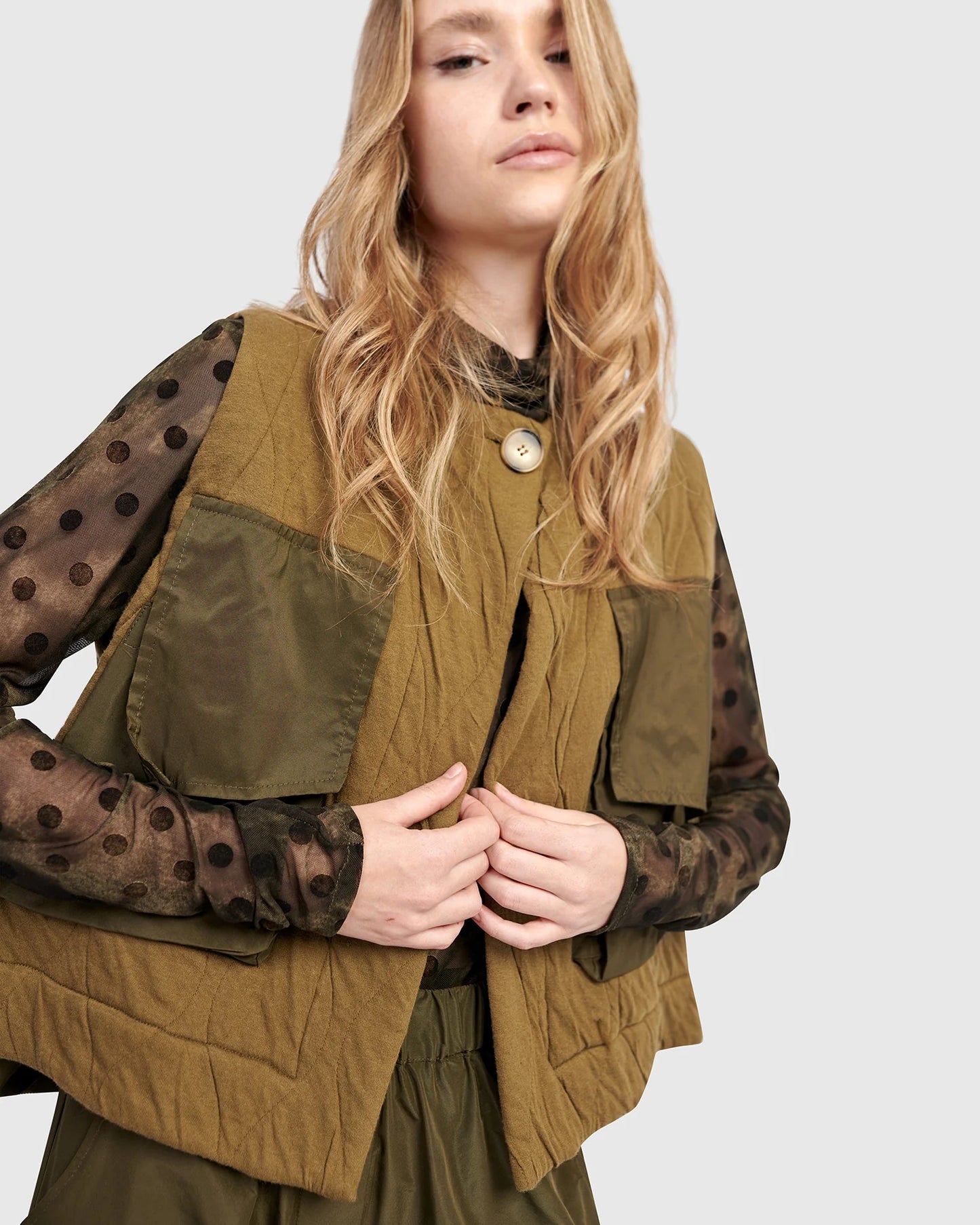 Alembika - Urban Stow Vest