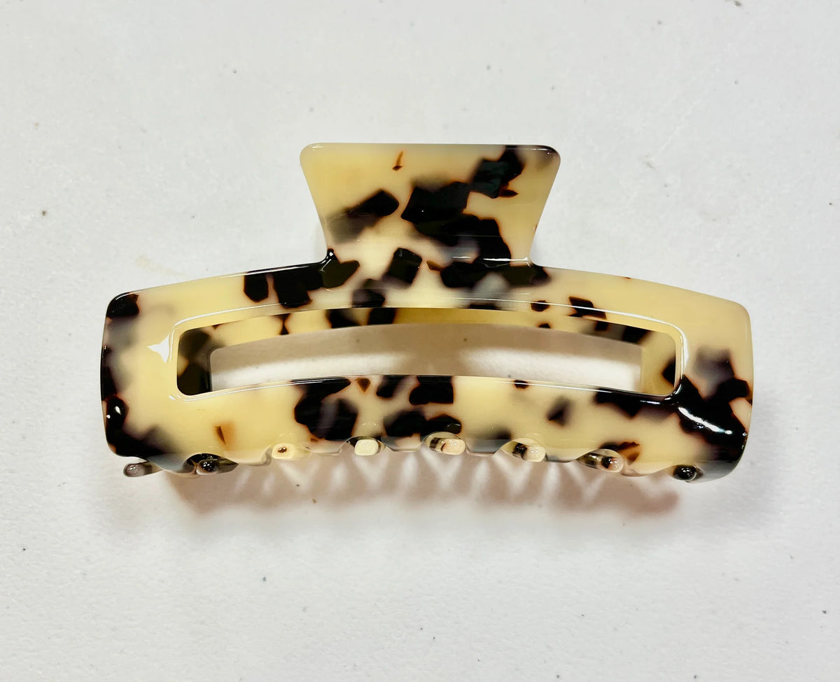 Jumbo Cutout French Jaw