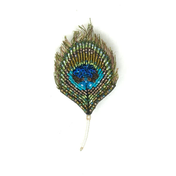 Trovelore Brooch - Luminous Peacock Feather