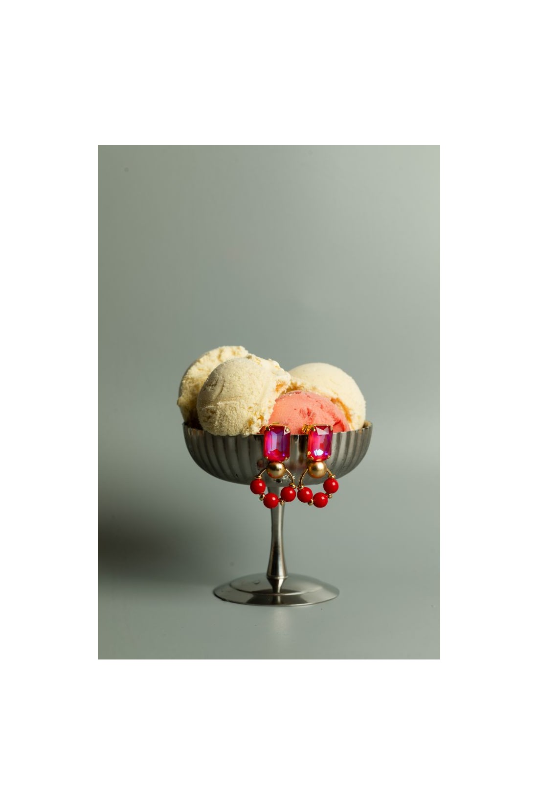 Julie Sion - BILBOQUET Short Earrings