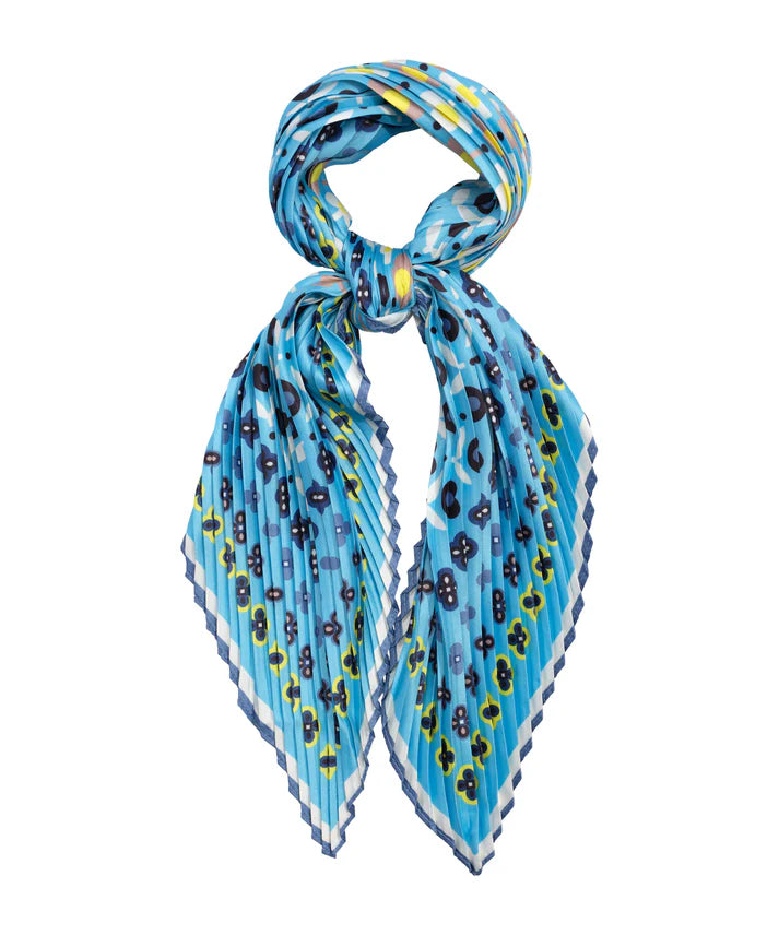 Clover Pleated Diamond Scarf