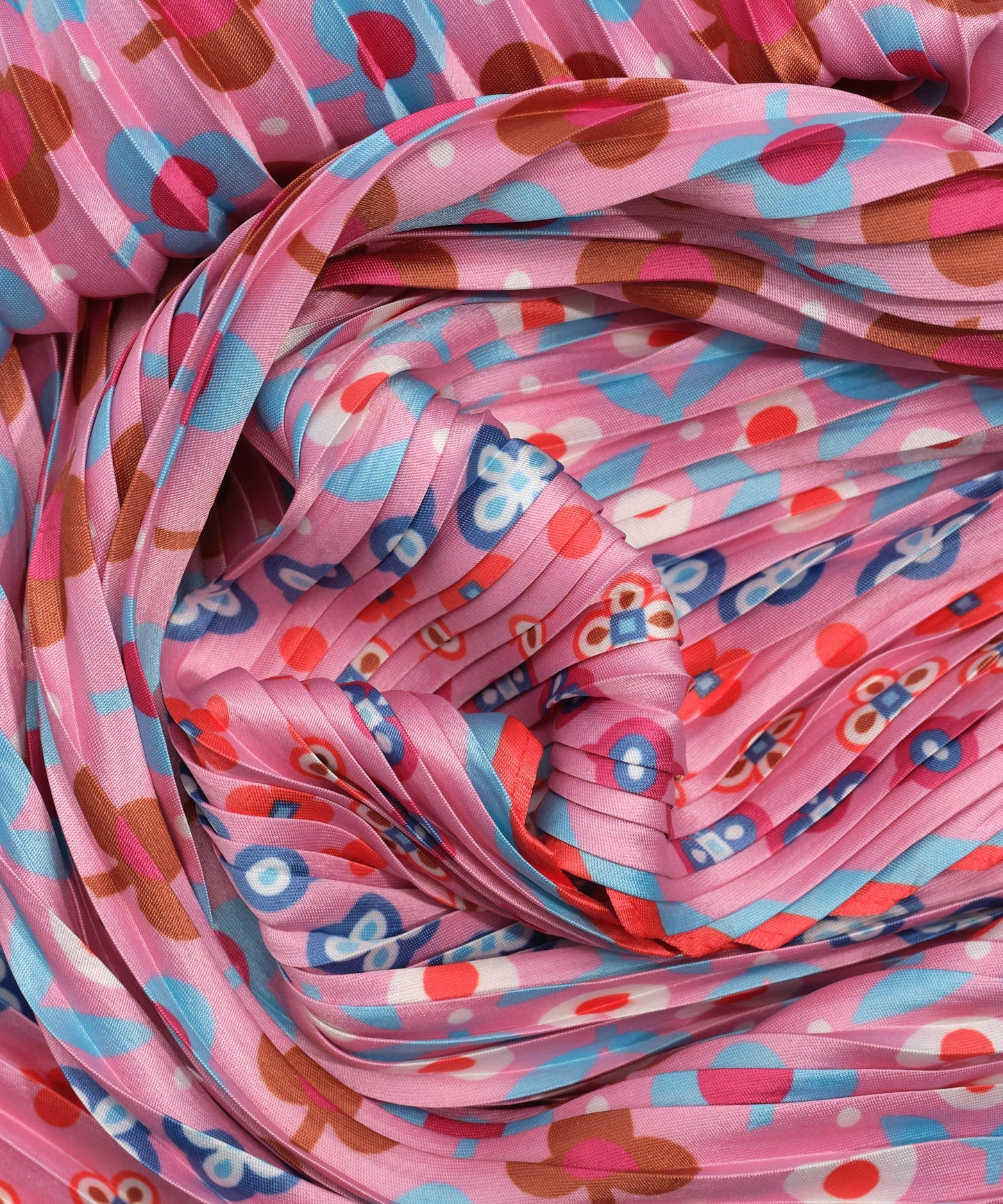 Clover Pleated Diamond Scarf