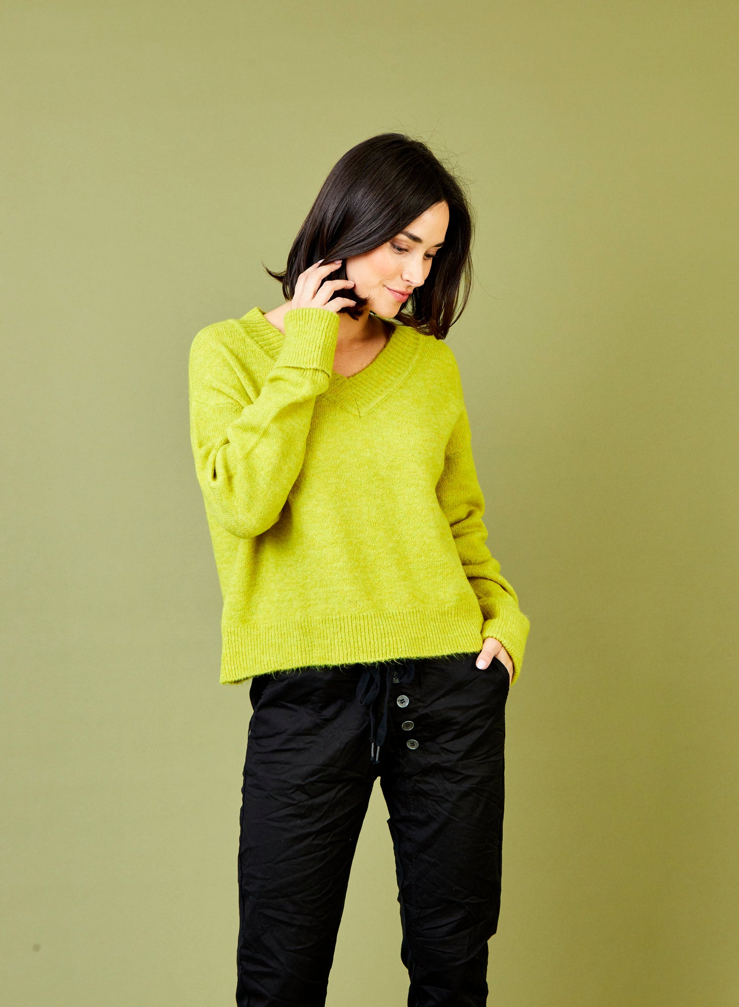 Suzy D - Wynnie V-Neck